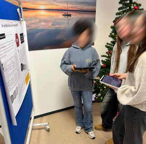 Schüler präsentiere ihre Ergebnisse