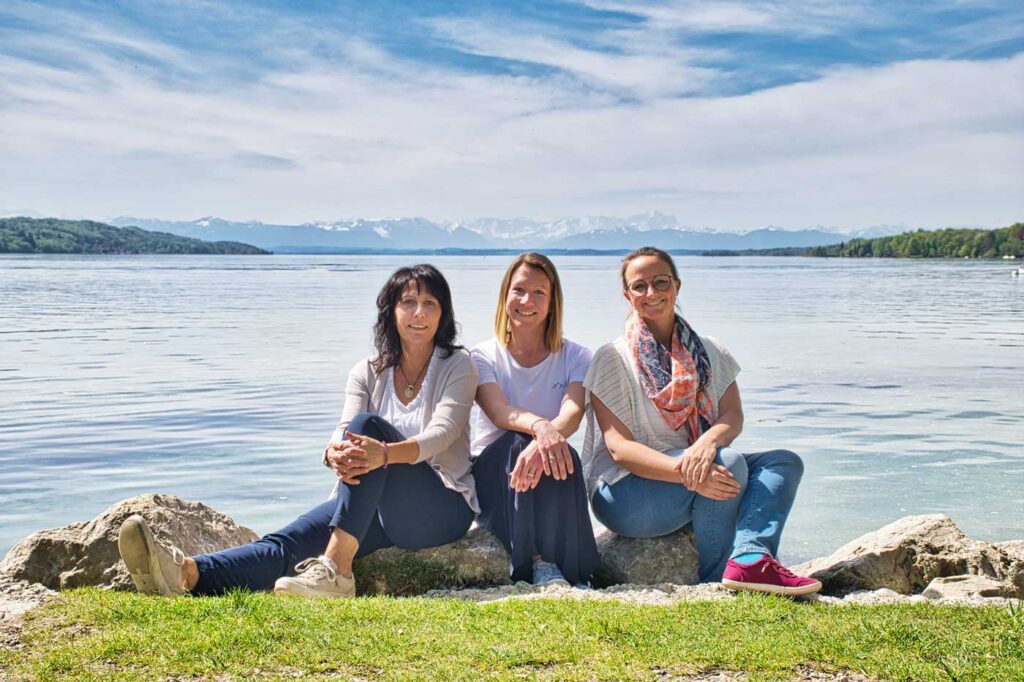 Das Sekretariats-Team der FOS Starnberg, Kristina Lutz, Sabrina Lechne und Eva Richter